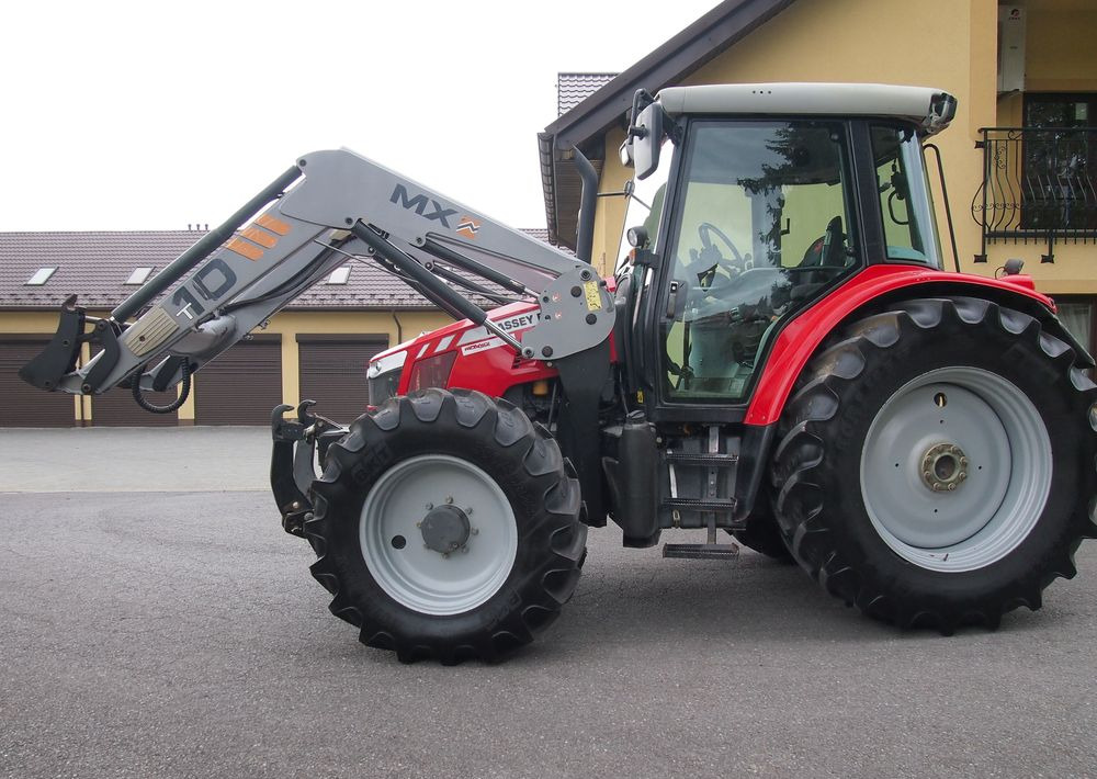 Ciągnik Massey Ferguson MF 6455 Dyna6 2013 Ciągnik rolniczy Massey Ferguson z Ładowaczem i TUZ-em - Trator: foto 3 Ciągnik Massey Ferguson MF 6455 Dyna6 2013 Ciągnik rolniczy Massey Ferguson z Ładowaczem i TUZ-em - Trator: foto 3