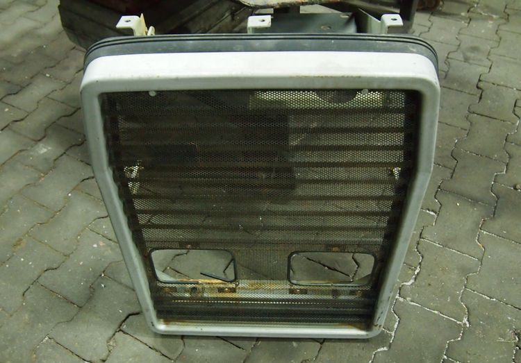 Części do Ciągnika Massey Ferguson MF 3000, 6000 Przedni grill maskę do Massey Ferguson serii 3000, 3100.
z lampami - Grade radiador para Máquina agrícola: foto 3 Części do Ciągnika Massey Ferguson MF 3000, 6000 Przedni grill maskę do Massey Ferguson serii 3000, 3100.
z lampami - Grade radiador para Máquina agrícola: foto 3