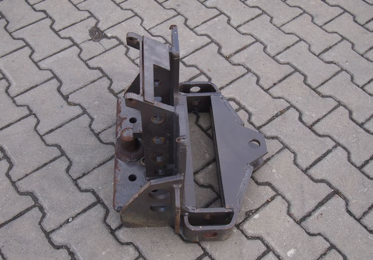 Części do Ciągnika Massey Ferguson MF 3000, 6000 Zaczep dolny do MF 3000, 3100, 6000, - Carroceria e exterior para Máquina agrícola: foto 4 Części do Ciągnika Massey Ferguson MF 3000, 6000 Zaczep dolny do MF 3000, 3100, 6000, - Carroceria e exterior para Máquina agrícola: foto 4