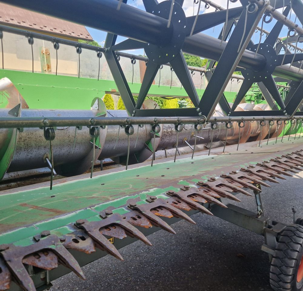 Locação financeira de  Kombajn zbożawy John deere 2254 2000 Kombajn John Deere JD Kombajn zbożawy John deere 2254 2000 Kombajn John Deere JD: foto 12