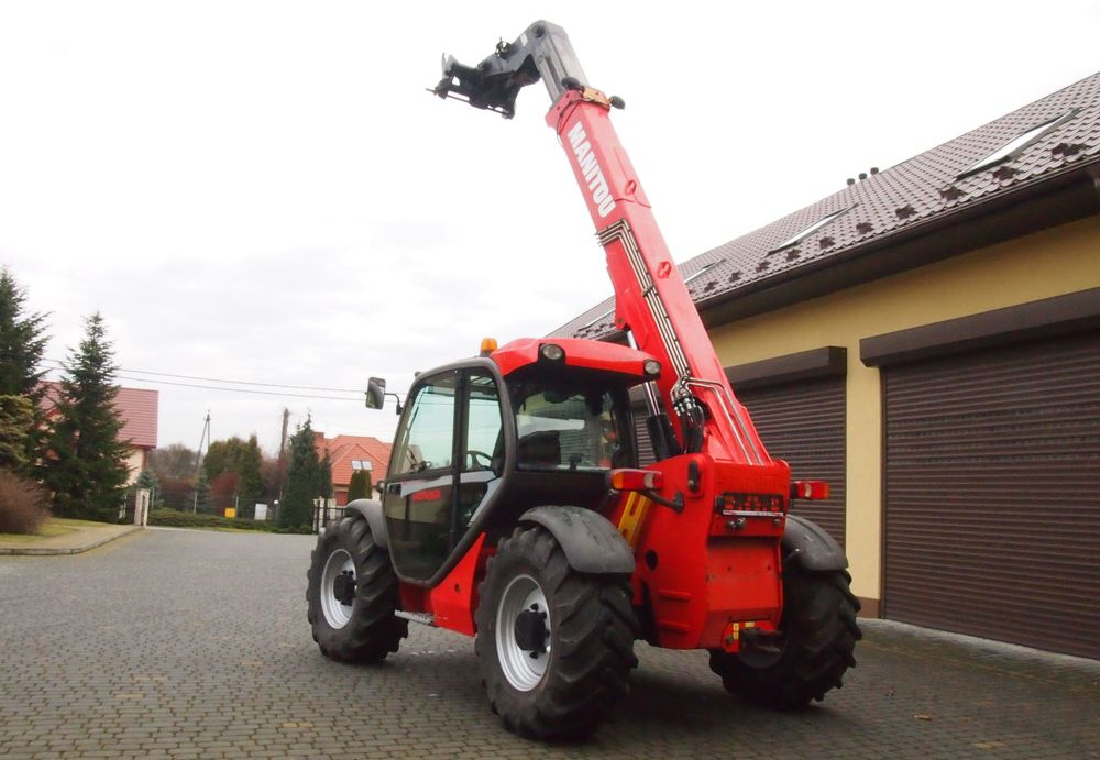 Ładowarka teleskopowa Manitou MLT 735-120LSU 2012 Manitou Silnik Mercedes - Empilhador telescópico: foto 3 Ładowarka teleskopowa Manitou MLT 735-120LSU 2012 Manitou Silnik Mercedes - Empilhador telescópico: foto 3