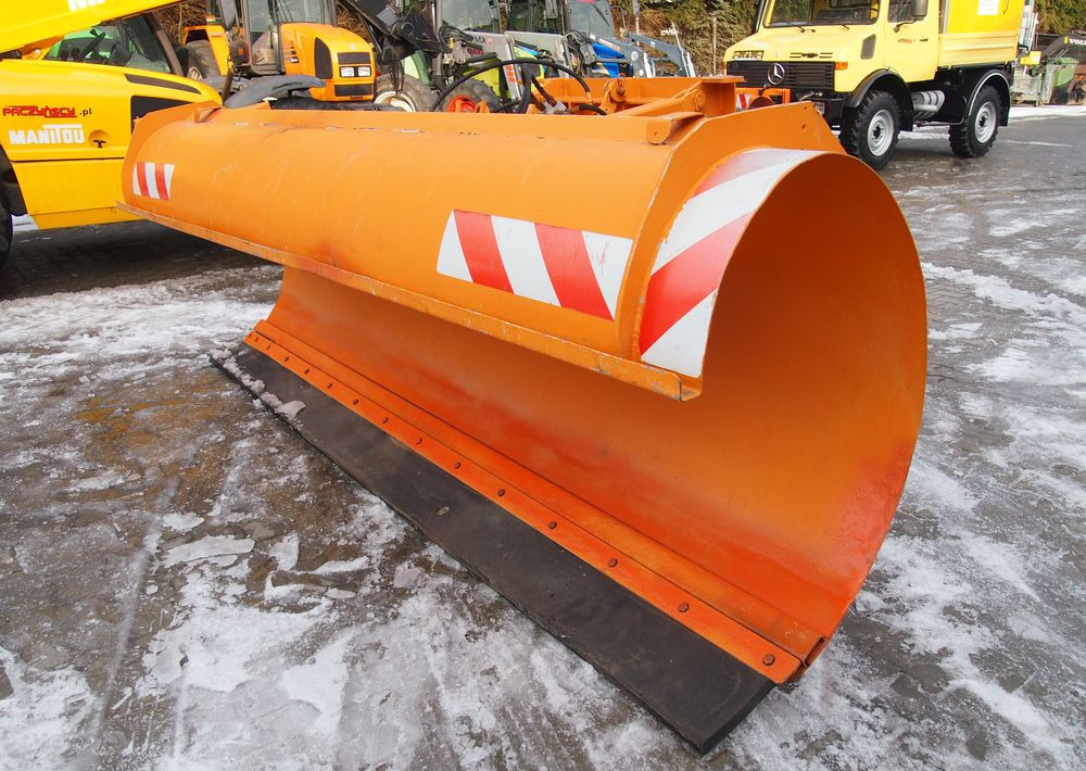 Pług do śniegu nn 2005 Skosowany obustronnie hydraulicznie - Lâmina limpa-neves: foto 4 Pług do śniegu nn 2005 Skosowany obustronnie hydraulicznie - Lâmina limpa-neves: foto 4