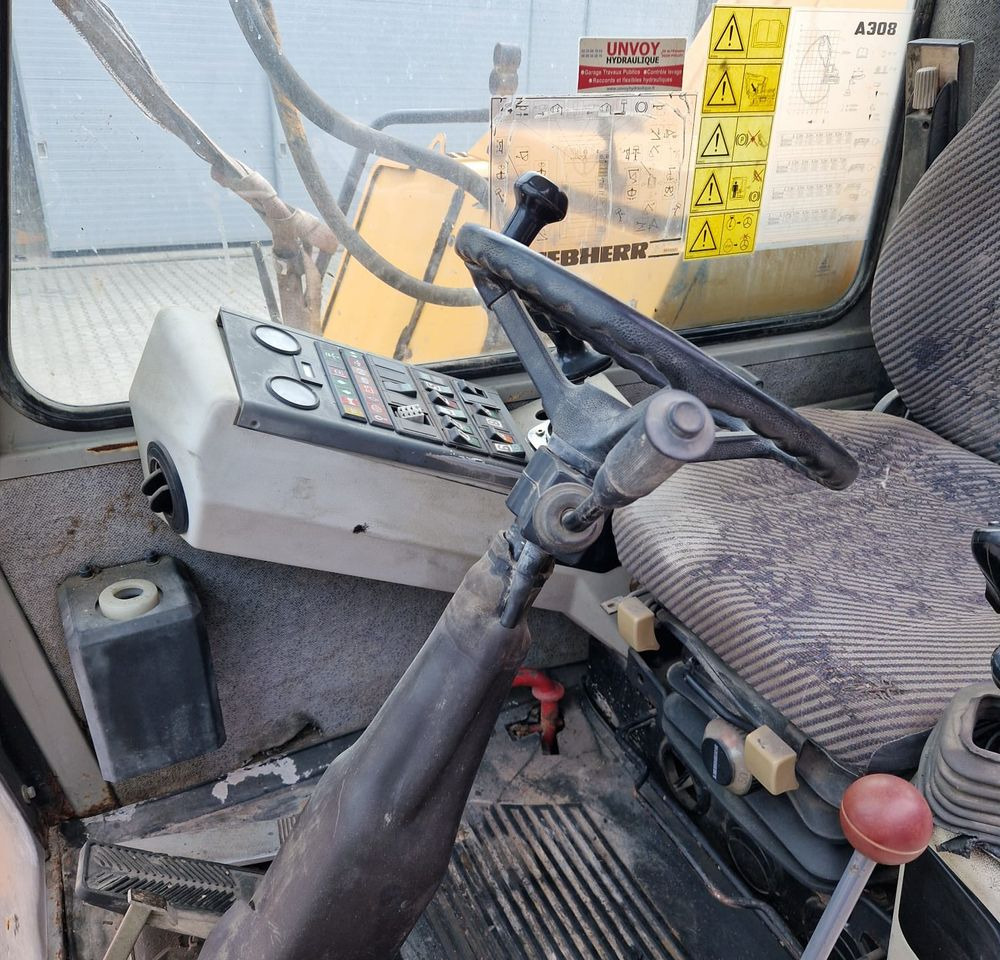 Pozostałe części Liebherr Liebherr A308 1999 Koparka kołowa Liebherr 308 - Escavadeira: foto 5 Pozostałe części Liebherr Liebherr A308 1999 Koparka kołowa Liebherr 308 - Escavadeira: foto 5