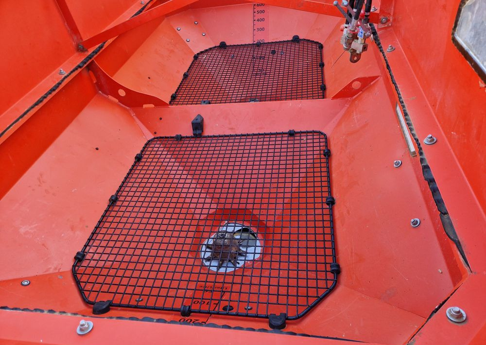 Distribuidor de fertilizantes Rozsiewacz nawozów Kuhn AXIS 30,1 2008 Rozsiewacz KUHN RAUCH: foto 8 Distribuidor de fertilizantes Rozsiewacz nawozów Kuhn AXIS 30,1 2008 Rozsiewacz KUHN RAUCH: foto 8