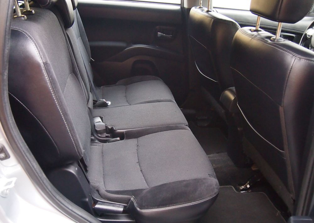 Automóvel Samochód Citroen C-Crosser 2.2 HDI 2010 Samochód osobowy SUW 4x4: foto 10 Automóvel Samochód Citroen C-Crosser 2.2 HDI 2010 Samochód osobowy SUW 4x4: foto 10