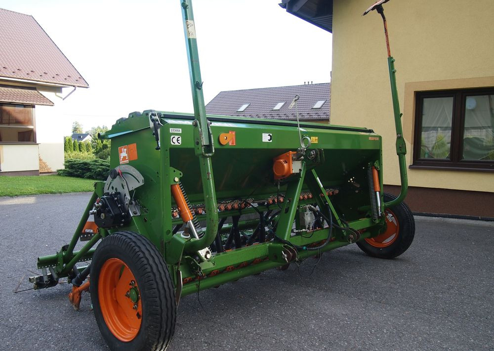 Siewnik Amazone D9 -30 2007 Siewnik Amazone - Semeadeira: foto 4 Siewnik Amazone D9 -30 2007 Siewnik Amazone - Semeadeira: foto 4