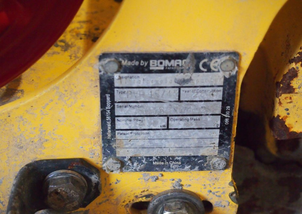 Ubijarka Bomag BVP 18/45 2019 Zagęszczarka Bomag 91 - Placas vibratórias: foto 4 Ubijarka Bomag BVP 18/45 2019 Zagęszczarka Bomag 91 - Placas vibratórias: foto 4