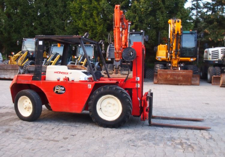 Wózek widłowy Manitou MC.20.HP 1992 - Empilhador a diesel: foto 3 Wózek widłowy Manitou MC.20.HP 1992 - Empilhador a diesel: foto 3