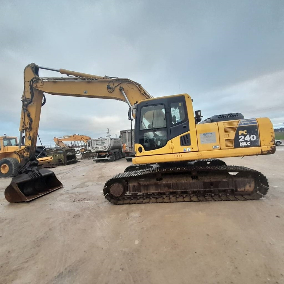 Komatsu PC 240 NLC-8K - Escavadora de rastos: foto 5 Komatsu PC 240 NLC-8K - Escavadora de rastos: foto 5