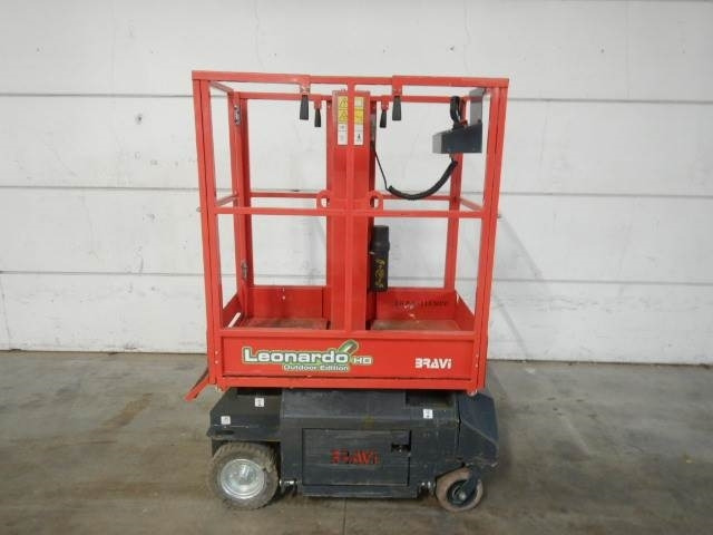 Bravi Lui Mini HD - Plataforma de mastro vertical: foto 1 Bravi Lui Mini HD - Plataforma de mastro vertical: foto 1