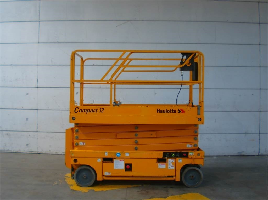 Haulotte Compact 12 - Plataforma de Tijera/ Plataforma de tesoura: foto 1 Haulotte Compact 12 - Plataforma de Tijera/ Plataforma de tesoura: foto 1