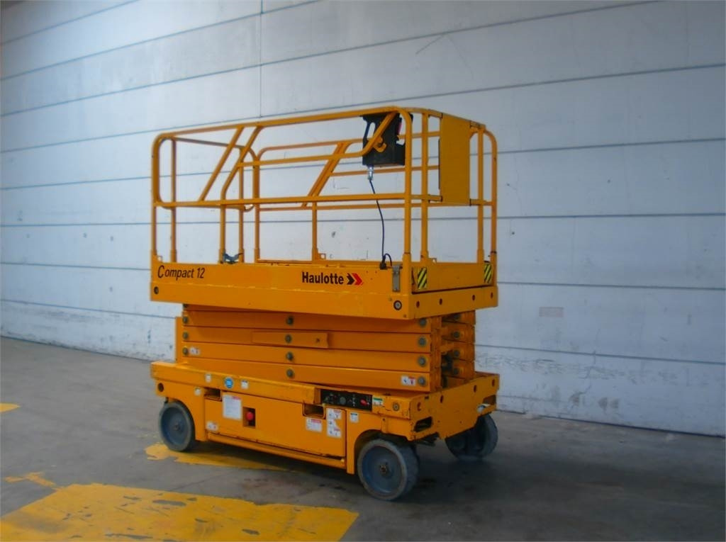 Haulotte Compact 12 - Plataforma de Tijera/ Plataforma de tesoura: foto 3 Haulotte Compact 12 - Plataforma de Tijera/ Plataforma de tesoura: foto 3