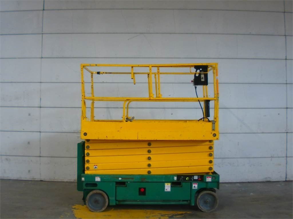Haulotte Compact 14 - Plataforma de Tijera/ Plataforma de tesoura: foto 1 Haulotte Compact 14 - Plataforma de Tijera/ Plataforma de tesoura: foto 1