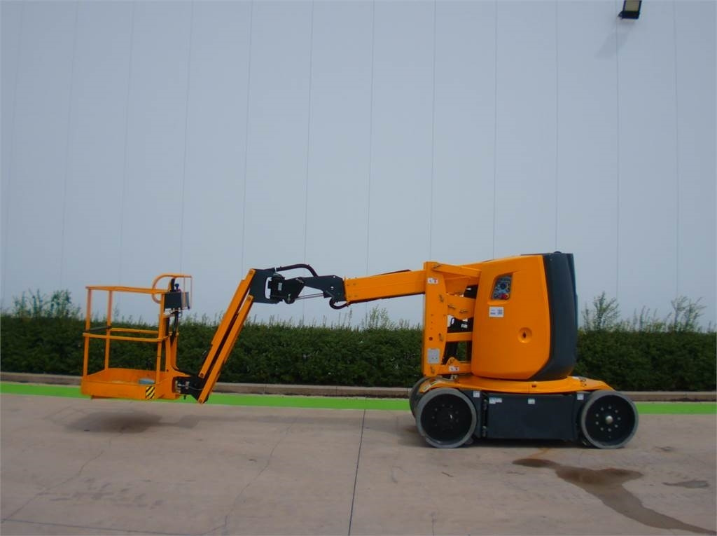 Haulotte HA12CJ+ - Plataforma articulada: foto 1 Haulotte HA12CJ+ - Plataforma articulada: foto 1