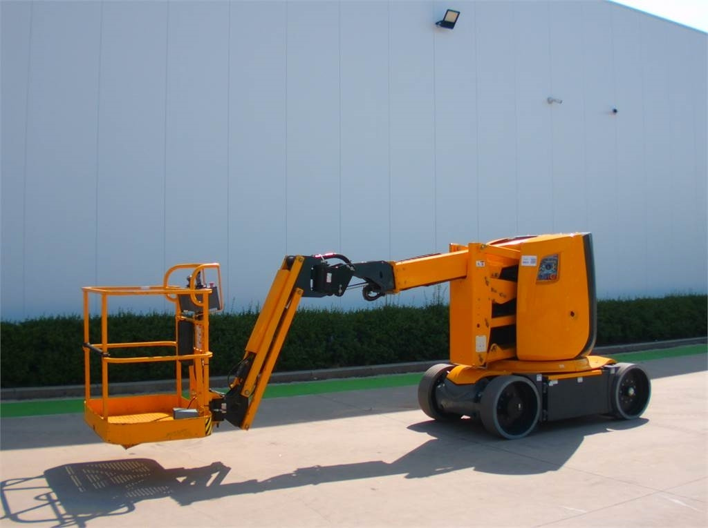 Haulotte HA12CJ+ - Plataforma articulada: foto 2 Haulotte HA12CJ+ - Plataforma articulada: foto 2