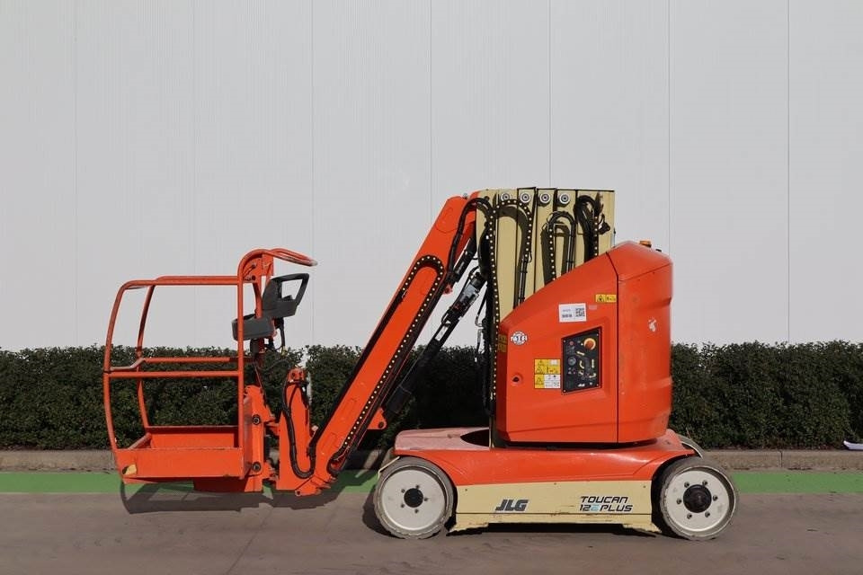 JLG Toucan 12E+ - Plataforma de mastro vertical: foto 1 JLG Toucan 12E+ - Plataforma de mastro vertical: foto 1