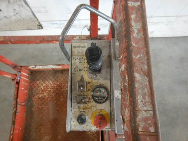 Plataforma de Tijera/ Plataforma de tesoura SkyJack SJ3220: foto 8