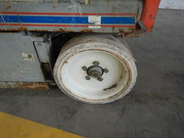 Plataforma de Tijera/ Plataforma de tesoura SkyJack SJ3220: foto 14