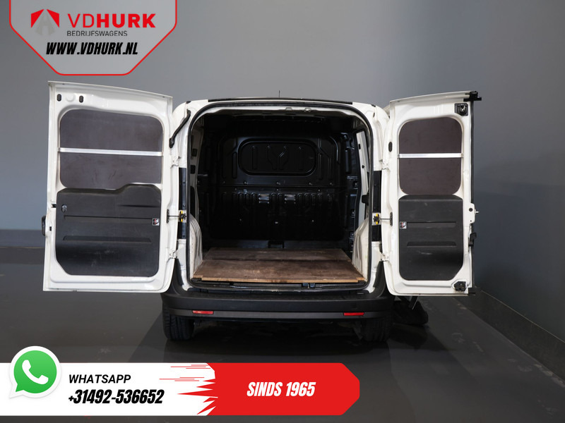 Fiat Dobló Cargo 1.3 MJ BPM VRIJ! 7x Voorraad NL Auto/ Airco/ Bluetooth/ Betimmering - Furgão compacto: foto 5 Fiat Dobló Cargo 1.3 MJ BPM VRIJ! 7x Voorraad NL Auto/ Airco/ Bluetooth/ Betimmering - Furgão compacto: foto 5