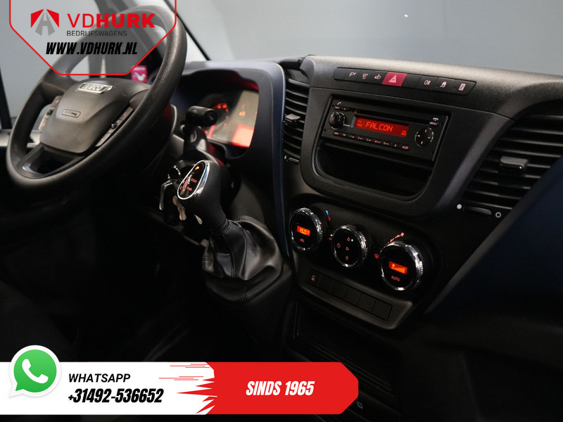 Iveco Daily 35C14D 2.3 140 pk Aut. ZF DC Dubbel Cabine 6 Pers./ Kipper/ Pick Up/ Open Laadbak/ Kieper/ 3.5t Trekverm./ Dubbel Lucht/ Gev.Sto - Carrinha de caixa aberta, Carrinha cabine dupla: foto 3 Iveco Daily 35C14D 2.3 140 pk Aut. ZF DC Dubbel Cabine 6 Pers./ Kipper/ Pick Up/ Open Laadbak/ Kieper/ 3.5t Trekverm./ Dubbel Lucht/ Gev.Sto - Carrinha de caixa aberta, Carrinha cabine dupla: foto 3