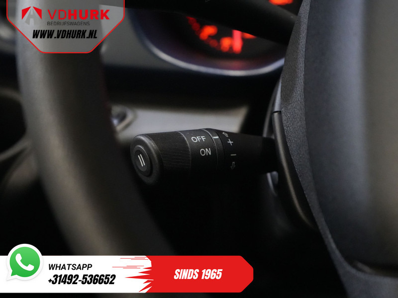 Locação financeira de Iveco Daily 35C14D 2.3 140 pk Aut. ZF DC Dubbel Cabine 6Pers./ Kipper/ Pick Up/ Open Laadbak/ Kieper/ 3.5t Trekverm./ Dubbel Lucht/ Gev.Stoe Iveco Daily 35C14D 2.3 140 pk Aut. ZF DC Dubbel Cabine 6Pers./ Kipper/ Pick Up/ Open Laadbak/ Kieper/ 3.5t Trekverm./ Dubbel Lucht/ Gev.Stoe: foto 19