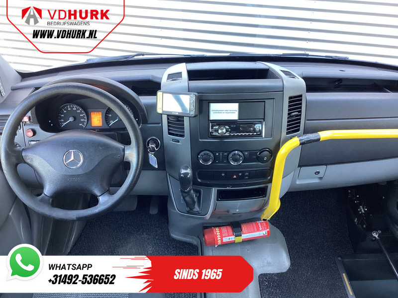 Mercedes-Benz Sprinter 313 2.2 CDI Aut. L2H2 € 10.648 Incl. BTW BPM VRIJ! Combi/ 9 Persoons/ Kombi/ 9P/ Airco/ Rolstoellift - Minibus, Furgão de passageiros: foto 3 Mercedes-Benz Sprinter 313 2.2 CDI Aut. L2H2 € 10.648 Incl. BTW BPM VRIJ! Combi/ 9 Persoons/ Kombi/ 9P/ Airco/ Rolstoellift - Minibus, Furgão de passageiros: foto 3