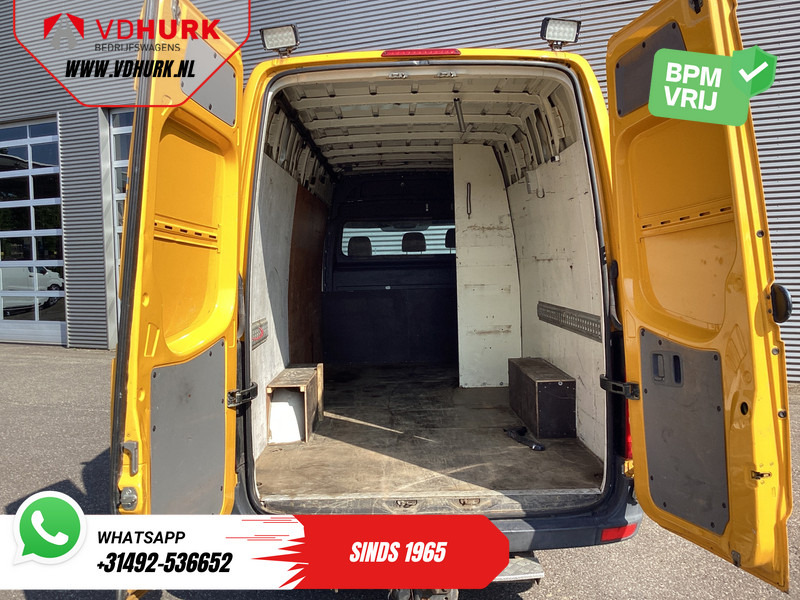 Volkswagen Crafter 32 2.5 TDI 136 pk L3H2 EXPORT ONLY DB Riem V.V./ 2.8t Trekgewicht/ Airco/ 270Gr.Deuren/ Trekhaak - Furgão compacto: foto 5 Volkswagen Crafter 32 2.5 TDI 136 pk L3H2 EXPORT ONLY DB Riem V.V./ 2.8t Trekgewicht/ Airco/ 270Gr.Deuren/ Trekhaak - Furgão compacto: foto 5