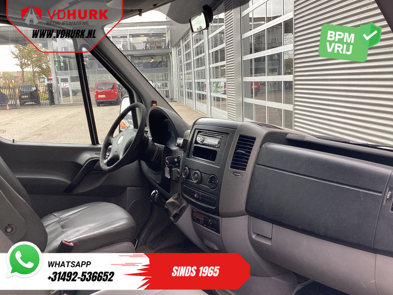 Volkswagen Crafter 50 2.5 TDI Aut. L2H2 DC Dubbel Cabine EXPORT 5 cil/ 3.5t Trekverm./ Airco/ 6 Pers./ 270Gr.Deuren/ Trekhaak - Furgão, Carrinha cabine dupla: foto 3 Volkswagen Crafter 50 2.5 TDI Aut. L2H2 DC Dubbel Cabine EXPORT 5 cil/ 3.5t Trekverm./ Airco/ 6 Pers./ 270Gr.Deuren/ Trekhaak - Furgão, Carrinha cabine dupla: foto 3