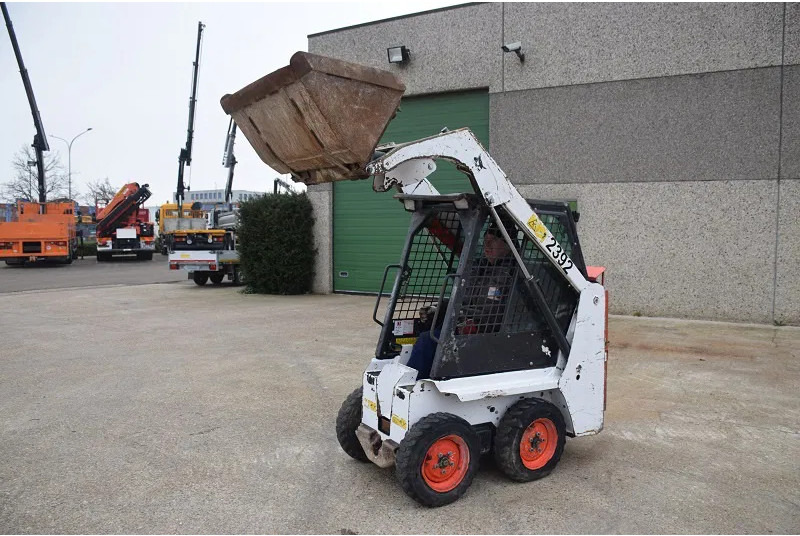 Bobcat S70 - Mini pá carregadora: foto 2 Bobcat S70 - Mini pá carregadora: foto 2