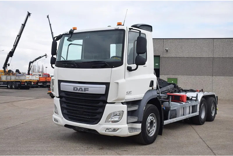 DAF CF 460 - Camião polibenne: foto 2 DAF CF 460 - Camião polibenne: foto 2