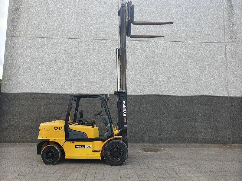 Hyundai 45DS.7E 7 ton 45DS.7E - Empilhador: foto 2 Hyundai 45DS.7E 7 ton 45DS.7E - Empilhador: foto 2