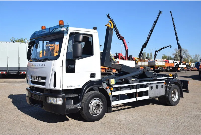 Iveco Iveco Eurocargo 160E25 - Camião polibenne: foto 3 Iveco Iveco Eurocargo 160E25 - Camião polibenne: foto 3