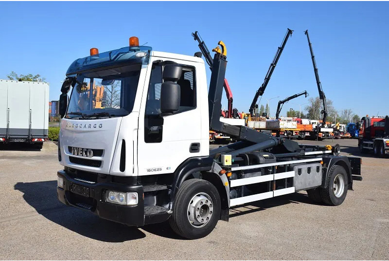 Iveco Iveco Eurocargo 160E25 - Camião polibenne: foto 1 Iveco Iveco Eurocargo 160E25 - Camião polibenne: foto 1