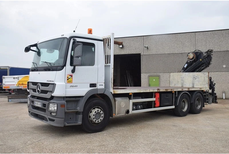 Mercedes-Benz Actros 2641 - Camião de caixa aberta/ Plataforma, Camião grua: foto 3 Mercedes-Benz Actros 2641 - Camião de caixa aberta/ Plataforma, Camião grua: foto 3