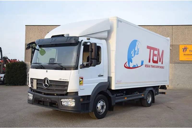 Mercedes-Benz Atego 1021 - Camião furgão: foto 2 Mercedes-Benz Atego 1021 - Camião furgão: foto 2