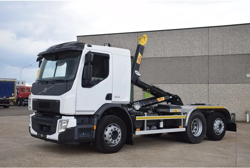 Volvo FE 320 - Camião polibenne: foto 1 Volvo FE 320 - Camião polibenne: foto 1