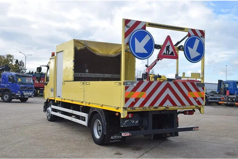 Volvo FL 250 - Camião de caixa aberta/ Plataforma: foto 5 Volvo FL 250 - Camião de caixa aberta/ Plataforma: foto 5