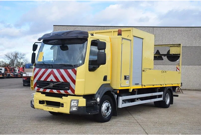 Volvo FL 250 - Camião de caixa aberta/ Plataforma: foto 2 Volvo FL 250 - Camião de caixa aberta/ Plataforma: foto 2