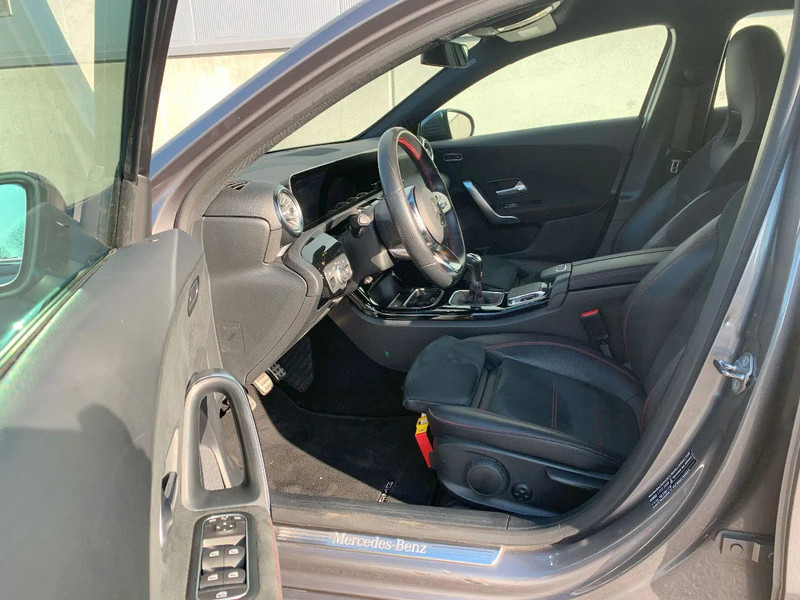 Mercedes-Benz A-Klasse A200 - Automóvel: foto 3 Mercedes-Benz A-Klasse A200 - Automóvel: foto 3