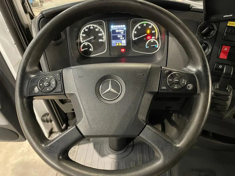 Mercedes-Benz Atego 1621 *Palfinger kraan*Containersysteem*luchtvering achteras*bluetooth - Camião polibenne, Camião grua: foto 4 Mercedes-Benz Atego 1621 *Palfinger kraan*Containersysteem*luchtvering achteras*bluetooth - Camião polibenne, Camião grua: foto 4