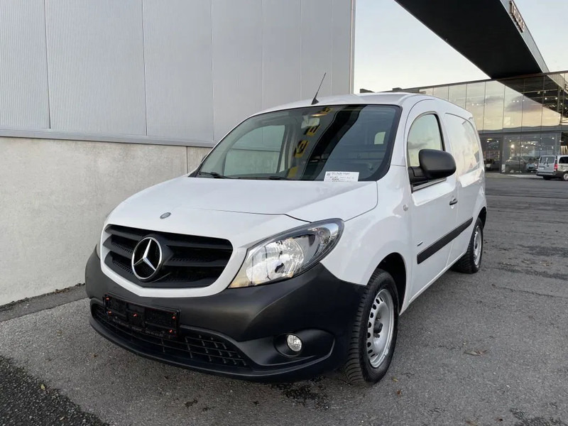 Mercedes-Benz Citan 109 CDI *Navigatie*Airco*Buitenspiegels verwarmd&elektr. verstelbaar - Furgão compacto: foto 1 Mercedes-Benz Citan 109 CDI *Navigatie*Airco*Buitenspiegels verwarmd&elektr. verstelbaar - Furgão compacto: foto 1