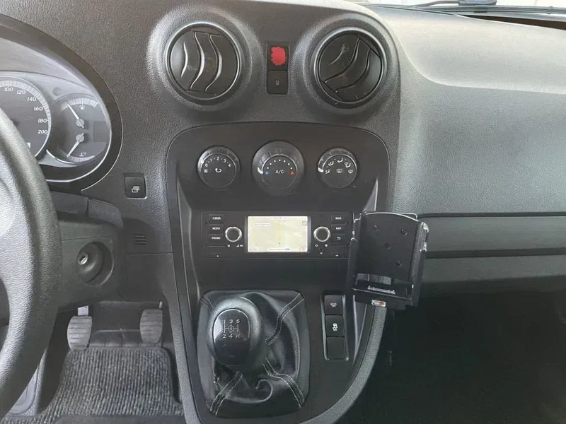 Mercedes-Benz Citan 109 CDI *Navigatie*Airco*Buitenspiegels verwarmd&elektr. verstelbaar - Furgão compacto: foto 5 Mercedes-Benz Citan 109 CDI *Navigatie*Airco*Buitenspiegels verwarmd&elektr. verstelbaar - Furgão compacto: foto 5