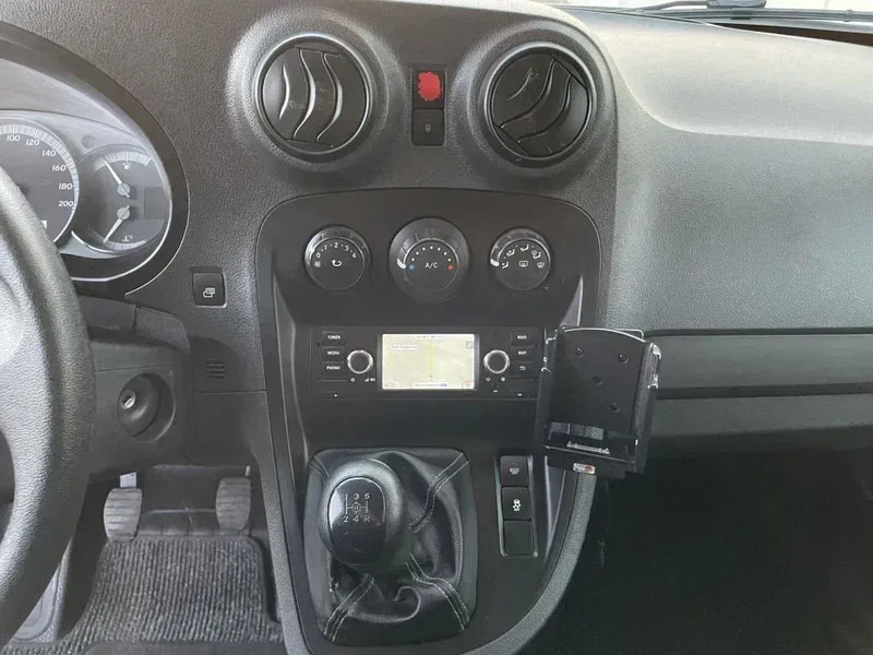 Mercedes-Benz Citan 109 CDI *Navigatie*Airco*Buitenspiegels verwarmd&elektr. verstelbaar - Furgão compacto: foto 5 Mercedes-Benz Citan 109 CDI *Navigatie*Airco*Buitenspiegels verwarmd&elektr. verstelbaar - Furgão compacto: foto 5