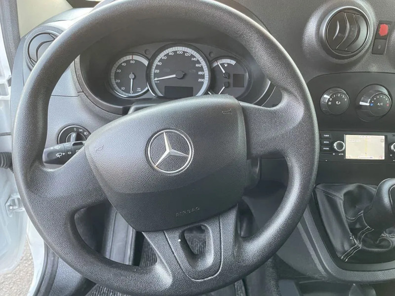 Mercedes-Benz Citan 109 CDI *Navigatie*Airco*Buitenspiegels verwarmd&elektr. verstelbaar - Furgão compacto: foto 4 Mercedes-Benz Citan 109 CDI *Navigatie*Airco*Buitenspiegels verwarmd&elektr. verstelbaar - Furgão compacto: foto 4