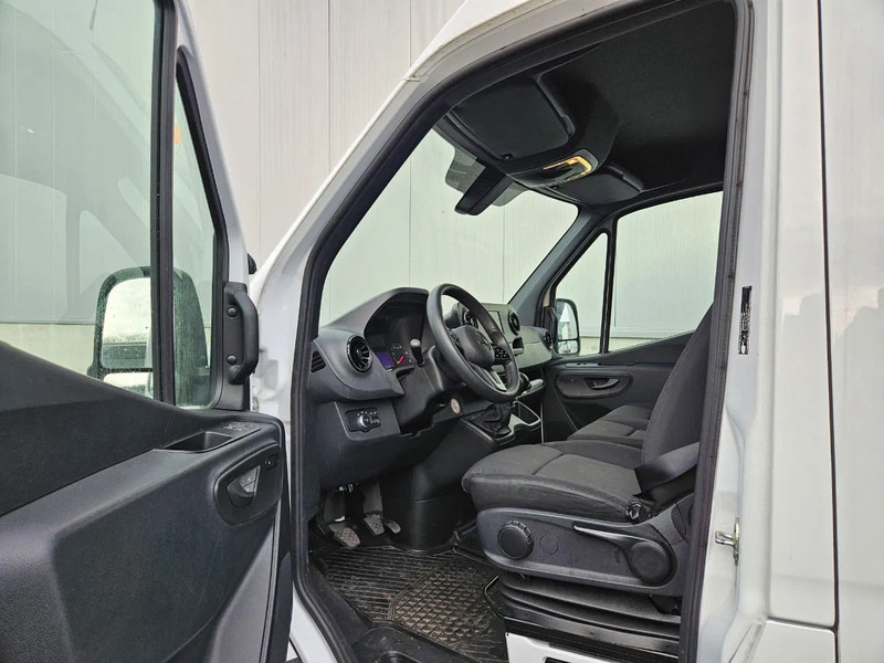 Mercedes-Benz Sprinter 317 L2H2*Achteruitrijcamera*360°camera*Zetelverwarming* - Furgão: foto 3 Mercedes-Benz Sprinter 317 L2H2*Achteruitrijcamera*360°camera*Zetelverwarming* - Furgão: foto 3