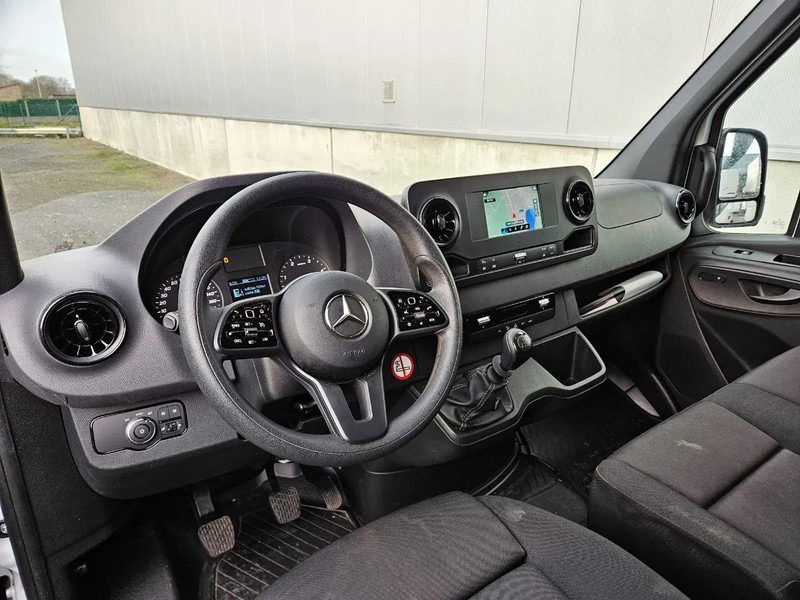 Mercedes-Benz Sprinter 317 L2H2*Achteruitrijcamera*360°camera*Zetelverwarming* - Furgão: foto 4 Mercedes-Benz Sprinter 317 L2H2*Achteruitrijcamera*360°camera*Zetelverwarming* - Furgão: foto 4