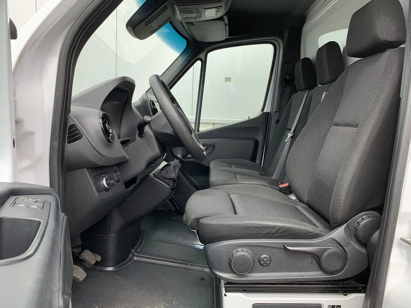 Mercedes-Benz Sprinter 516 Laadbrug*Zijdeur*Cruise Control*Airconditioning* - Carrinha de contentor: foto 5 Mercedes-Benz Sprinter 516 Laadbrug*Zijdeur*Cruise Control*Airconditioning* - Carrinha de contentor: foto 5