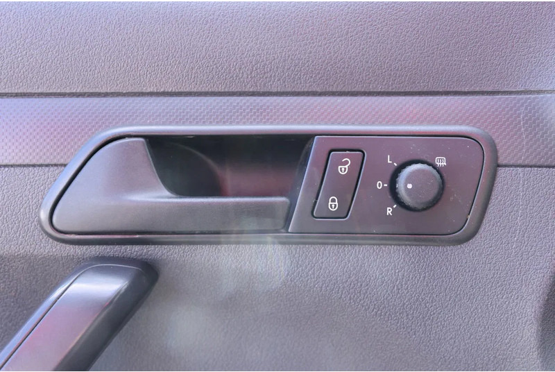 Volkswagen Caddy PARKSENSOREN-SCHUIFDEUR-AIRCO -TREKHAAK-RADIO/USB - Furgão compacto: foto 5 Volkswagen Caddy PARKSENSOREN-SCHUIFDEUR-AIRCO -TREKHAAK-RADIO/USB - Furgão compacto: foto 5