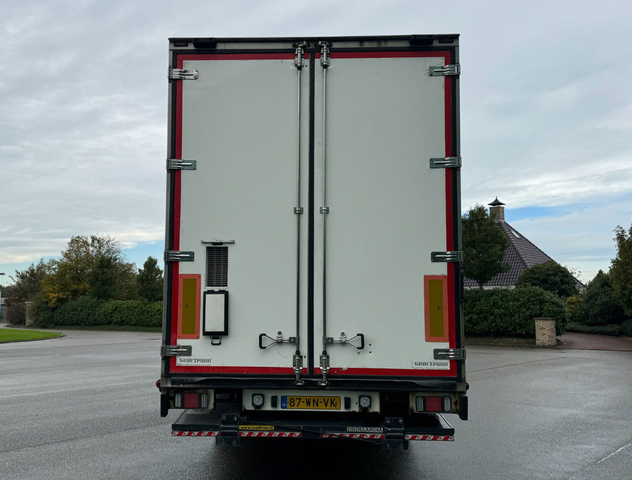 DRACO MZS 218 Wipkar 750 x 250 x 290 CM Inside Tail Lift 2021 TRS Iceland TOP Condition NL Trailertrailer - Reboque furgão: foto 4 DRACO MZS 218 Wipkar 750 x 250 x 290 CM Inside Tail Lift 2021 TRS Iceland TOP Condition NL Trailertrailer - Reboque furgão: foto 4