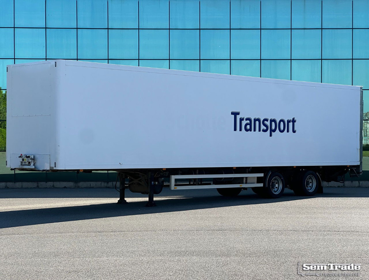 Jumbo 2 Alxe SOR Isolated BOX Tail Lift Steering Axle Holland-Trailer - Semi-reboque furgão: foto 1 Jumbo 2 Alxe SOR Isolated BOX Tail Lift Steering Axle Holland-Trailer - Semi-reboque furgão: foto 1